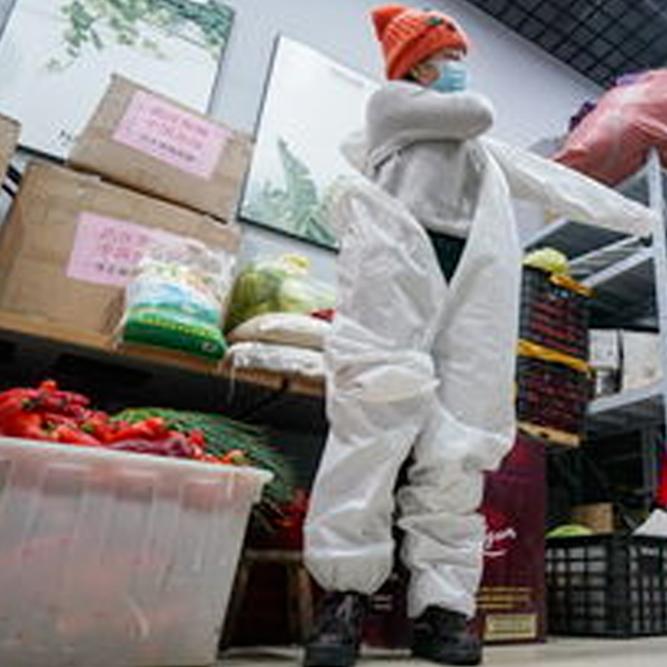 “雨衣妹妹” 义举暖心